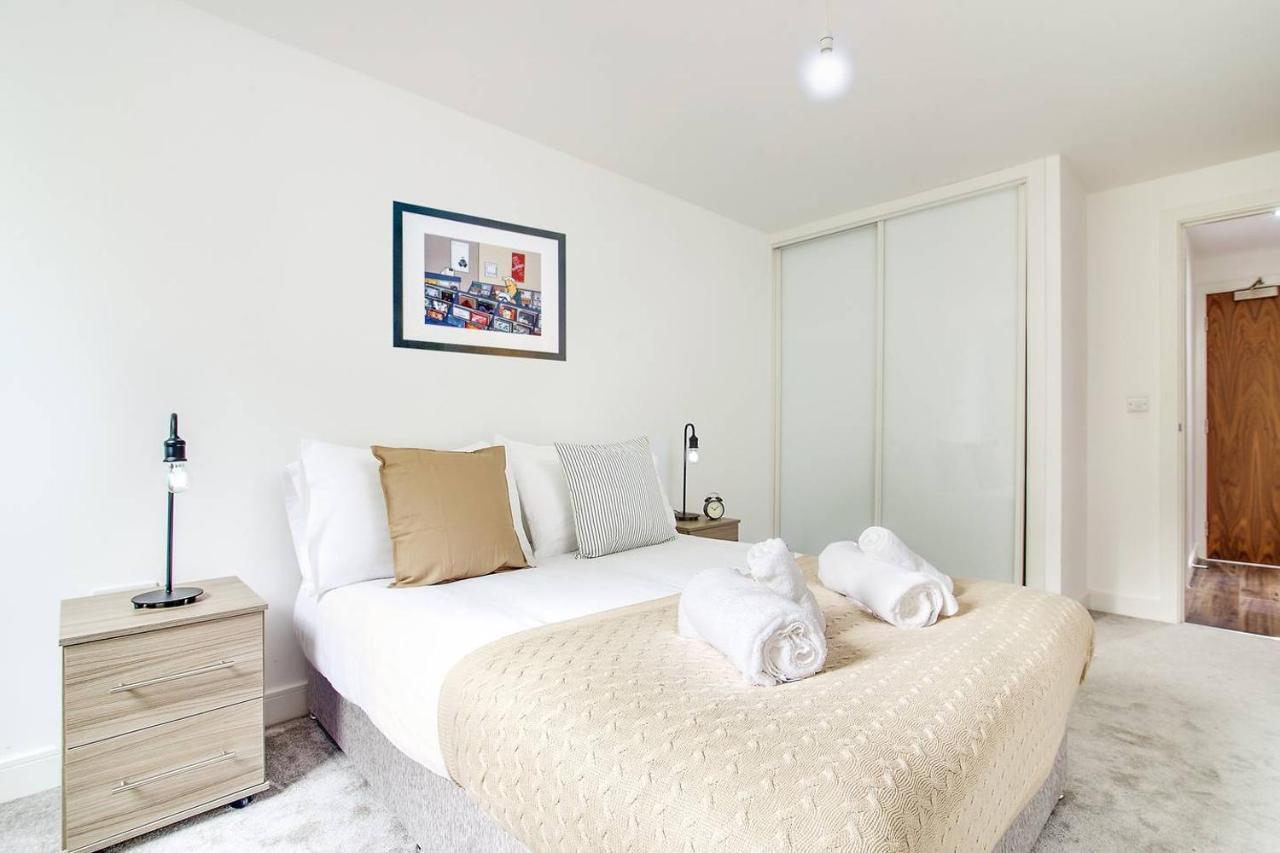 Luxe Modern Apartment By Your Perfect Stay Short Lets Birmingam Exterior foto